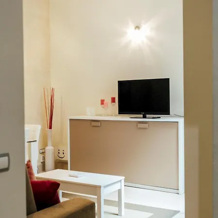 Appartamento Comodo 1d 1b *